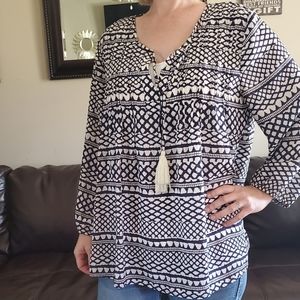 Pattern blouse with tassel ties